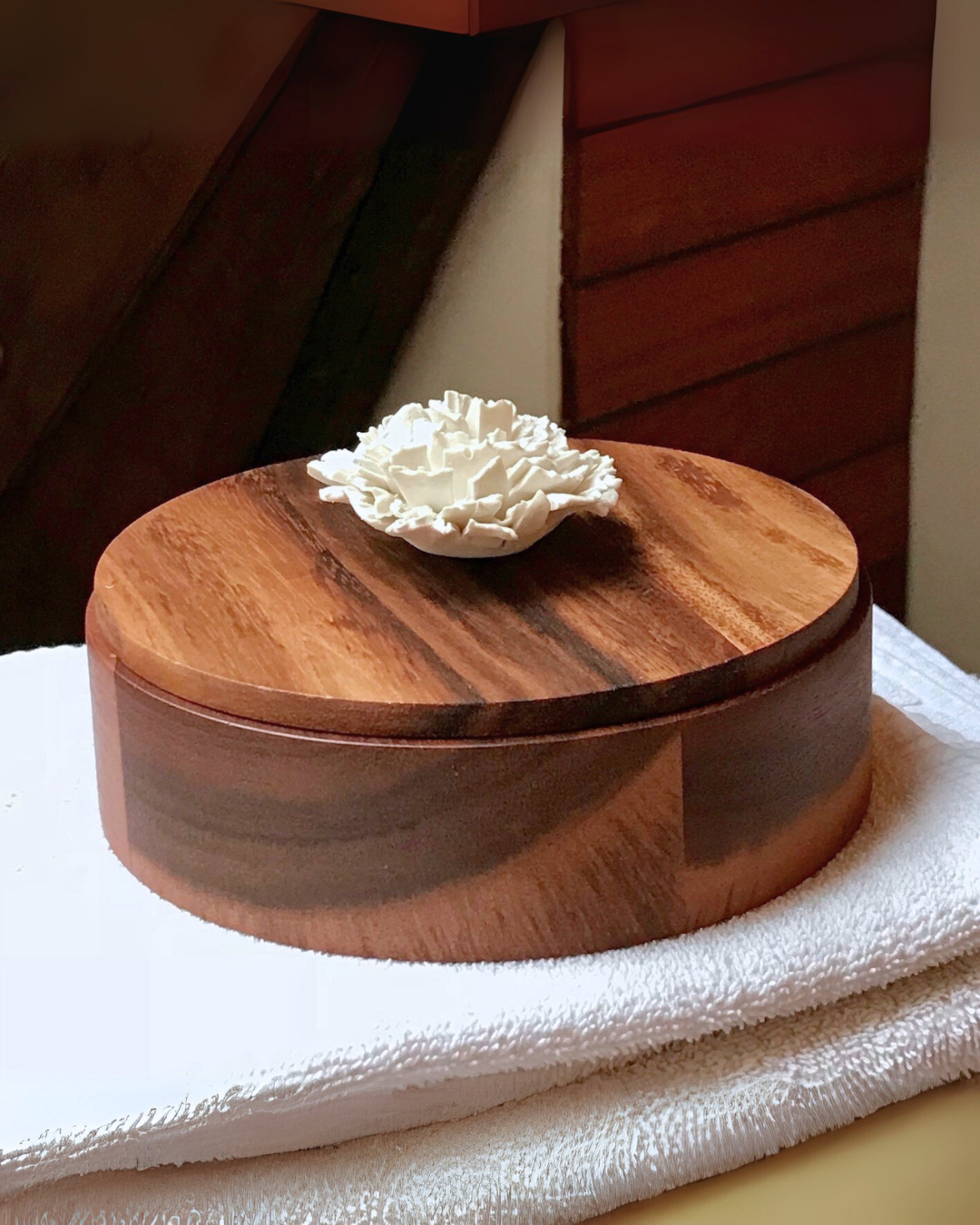 Caixa Decorativa Peônia | Madeira Acácia, Porcelana