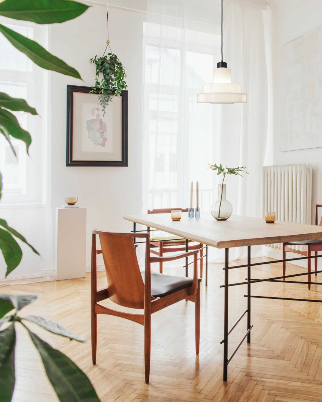 Candeeiro de Teto Foza Retro LED | Suspensão Cogumelo Vidro Anos 70 Branco